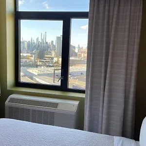 Express Long Island E - By Ihg Nueva York