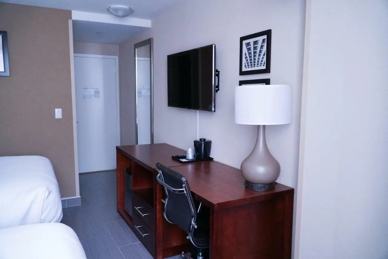 ***  Hotel Mint Jfk Airport New York United States